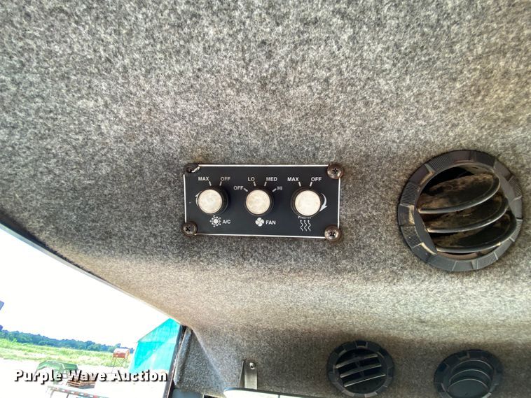 image for item HA9548 Case IH SPX3185 sprayer