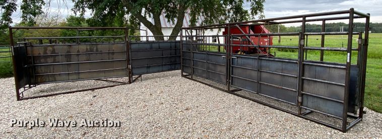 image for item HA9600 Livestock alley with tub