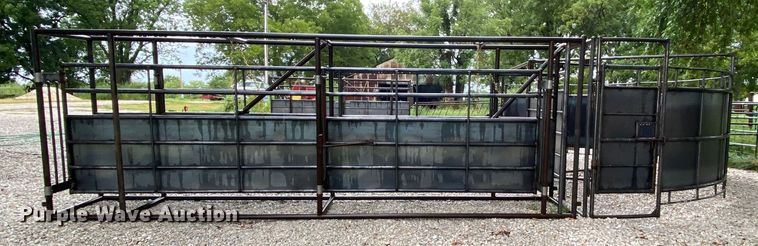 image for item HA9600 Livestock alley with tub