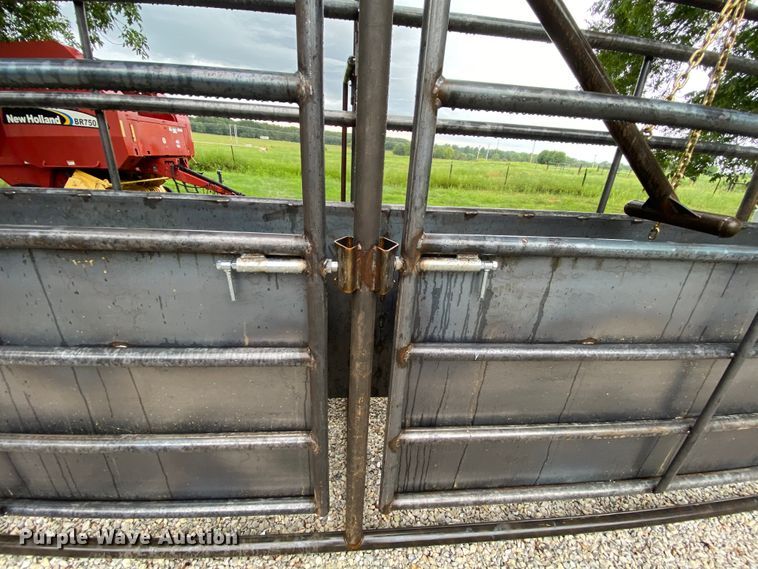 image for item HA9600 Livestock alley with tub