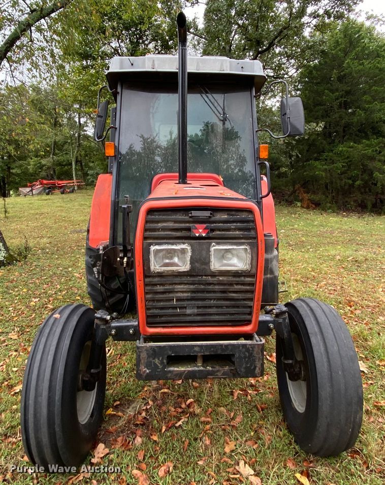 image for item HA9603 2010 Massey Ferguson  tractor
