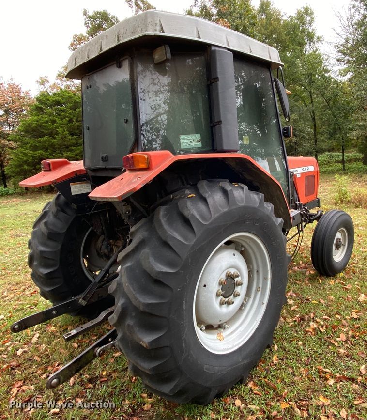 image for item HA9603 2010 Massey Ferguson  tractor