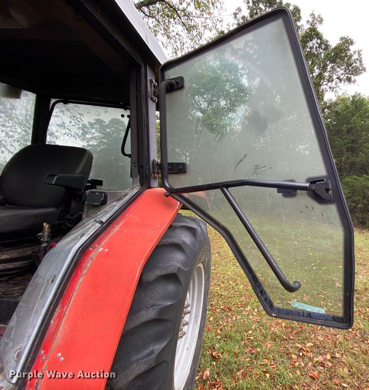 image for item HA9603 2010 Massey Ferguson  tractor