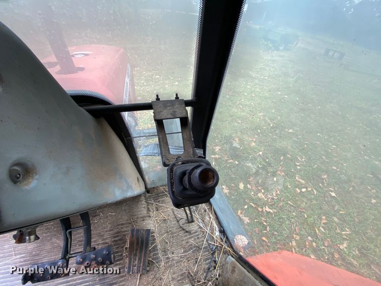 image for item HA9603 2010 Massey Ferguson  tractor