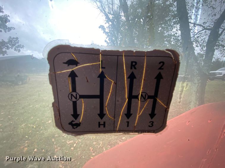 image for item HA9603 2010 Massey Ferguson  tractor