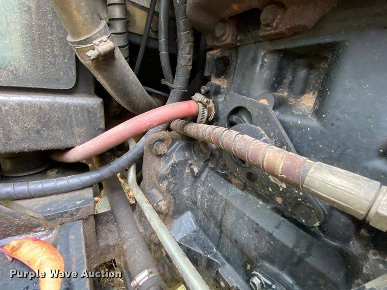 image for item HA9603 2010 Massey Ferguson  tractor