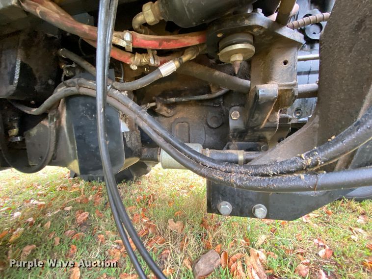 image for item HA9603 2010 Massey Ferguson  tractor