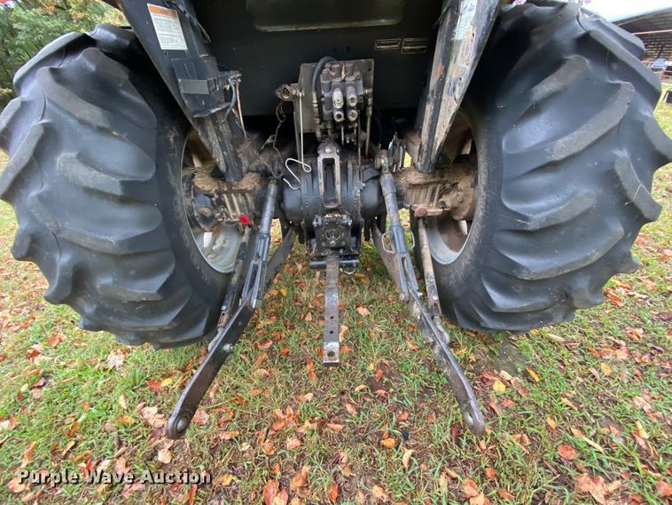 image for item HA9603 2010 Massey Ferguson  tractor