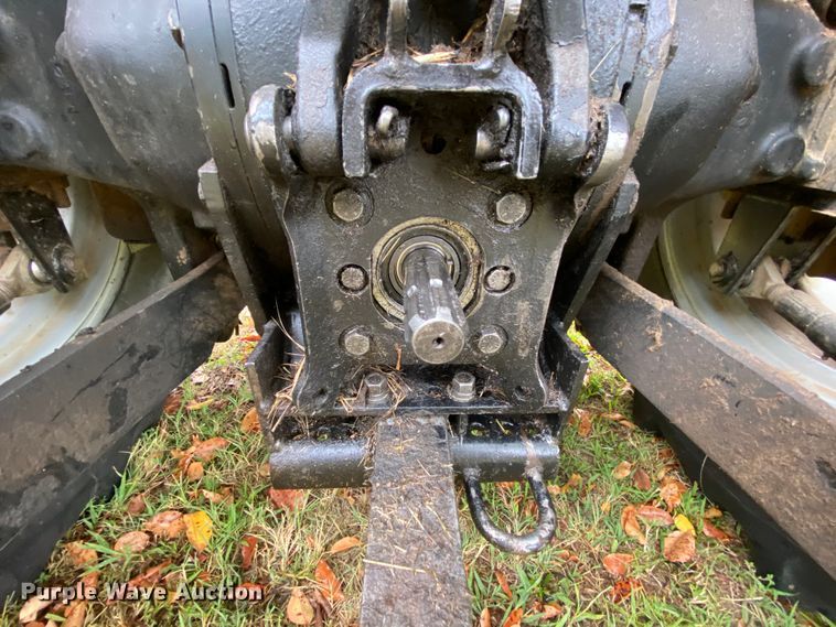 image for item HA9603 2010 Massey Ferguson  tractor