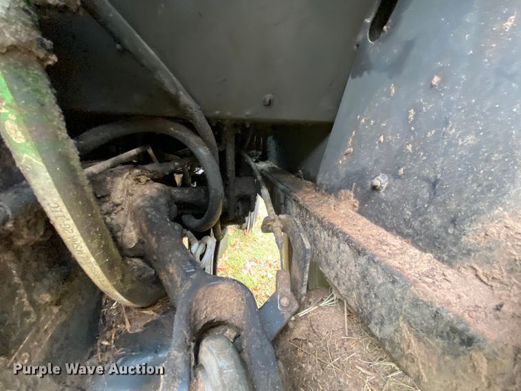 image for item HA9603 2010 Massey Ferguson  tractor