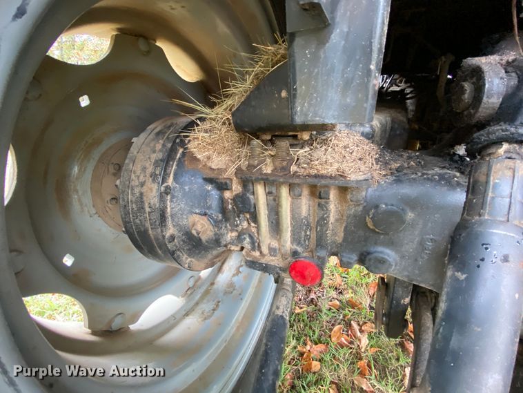 image for item HA9603 2010 Massey Ferguson  tractor