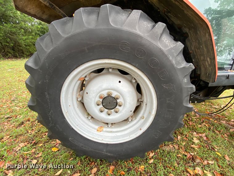 image for item HA9603 2010 Massey Ferguson  tractor