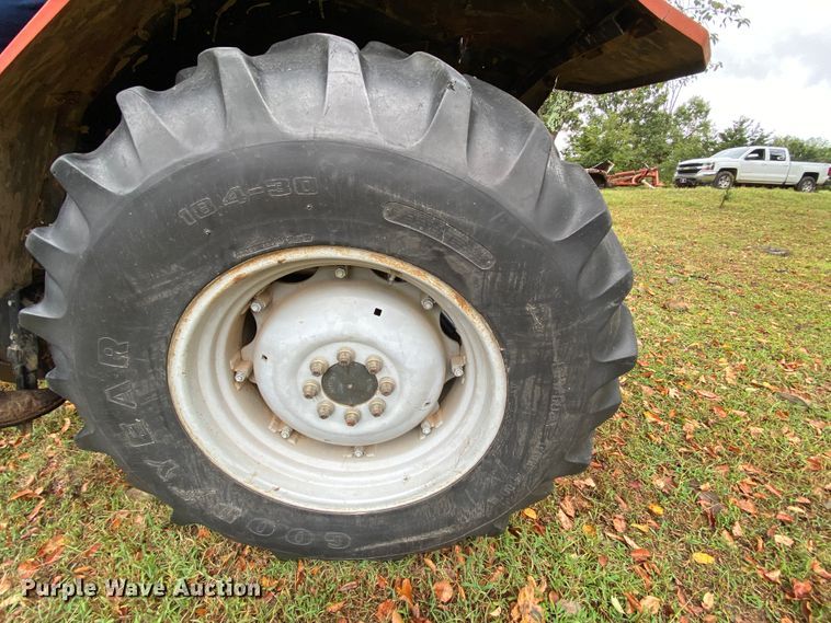 image for item HA9603 2010 Massey Ferguson  tractor