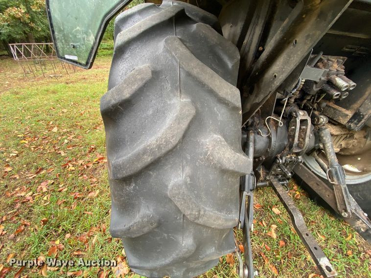 image for item HA9603 2010 Massey Ferguson  tractor