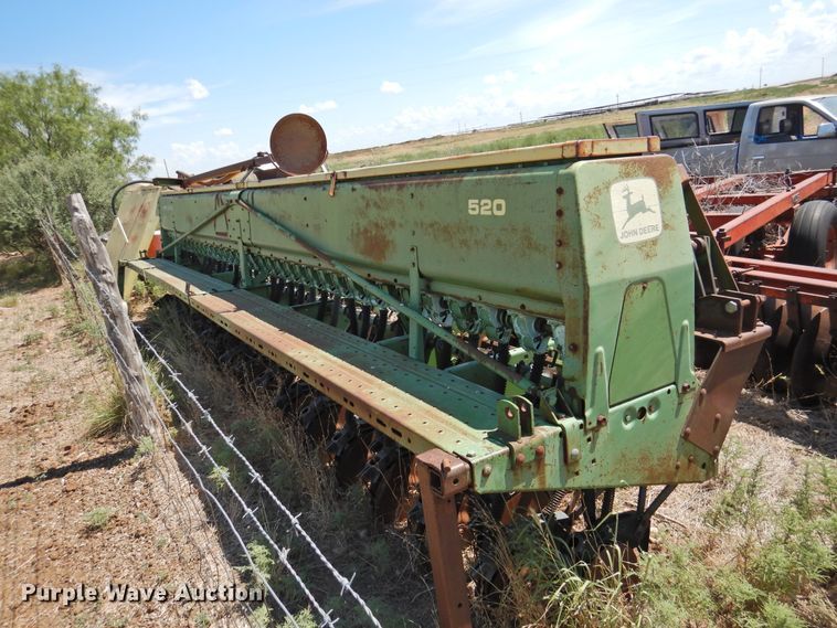 image for item HB9001 John Deere 520 grain drill