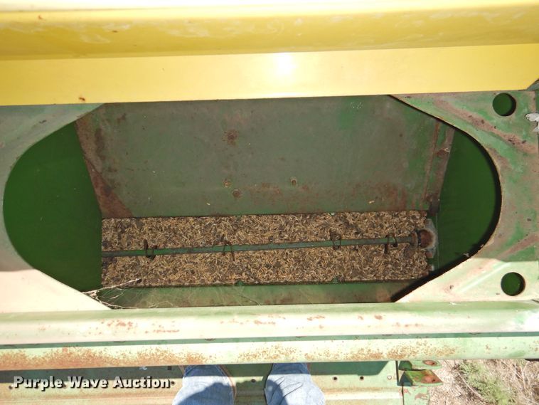 image for item HB9001 John Deere 520 grain drill