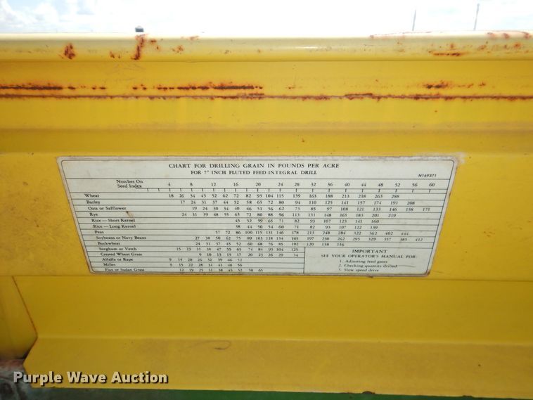 image for item HB9001 John Deere 520 grain drill