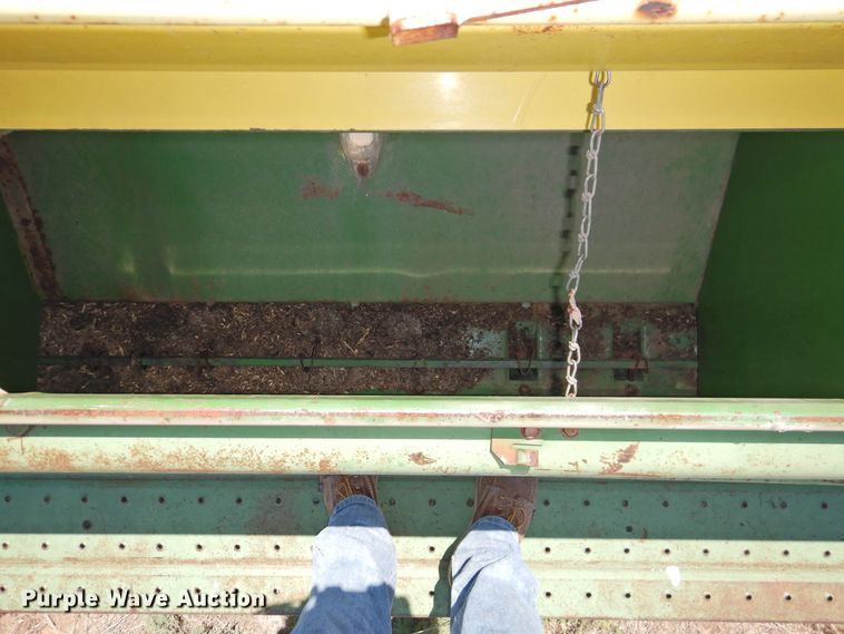 image for item HB9001 John Deere 520 grain drill