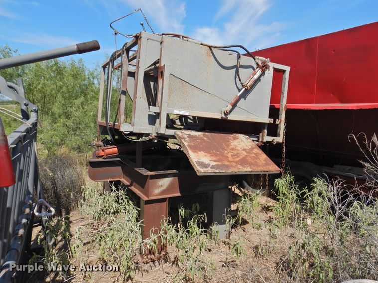 image for item HB9005 Calf table