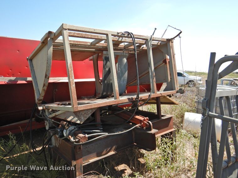 image for item HB9005 Calf table