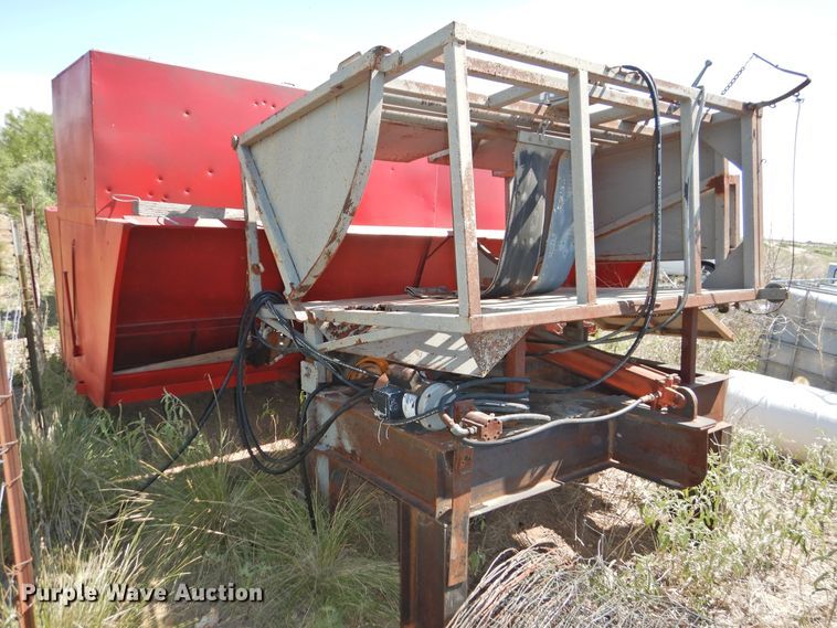 image for item HB9005 Calf table