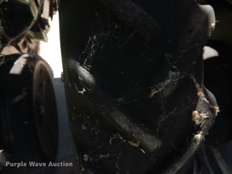 image for item HB9009 2010 John Deere 1720 no-till planter