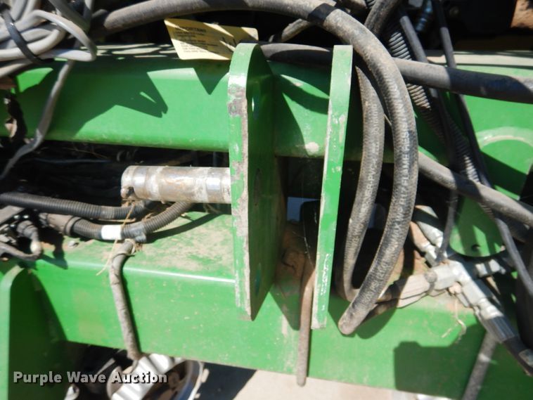 image for item HB9009 2010 John Deere 1720 no-till planter
