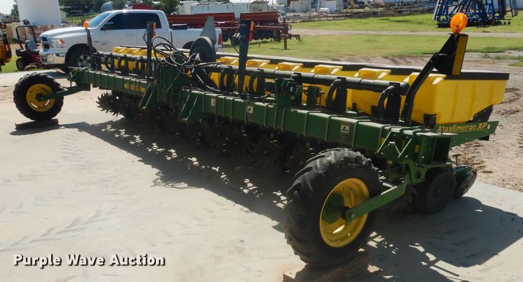 image for item HB9010 John Deere 1730 no-till planter