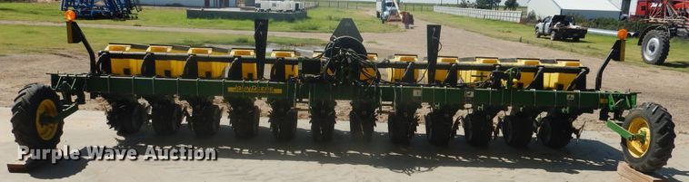 image for item HB9010 John Deere 1730 no-till planter