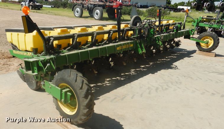 image for item HB9010 John Deere 1730 no-till planter