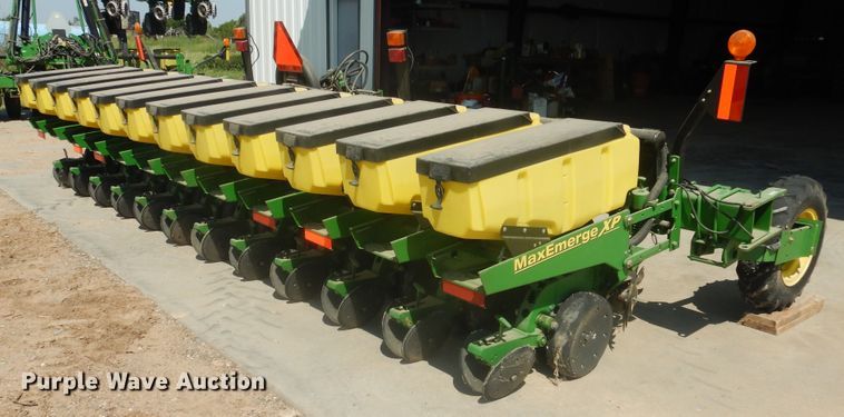 image for item HB9010 John Deere 1730 no-till planter