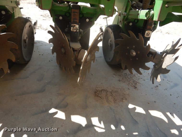 image for item HB9010 John Deere 1730 no-till planter