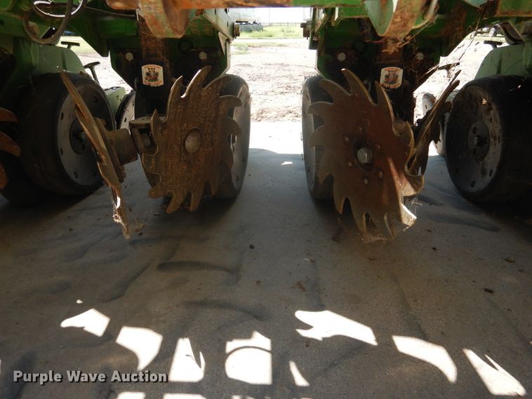 image for item HB9010 John Deere 1730 no-till planter