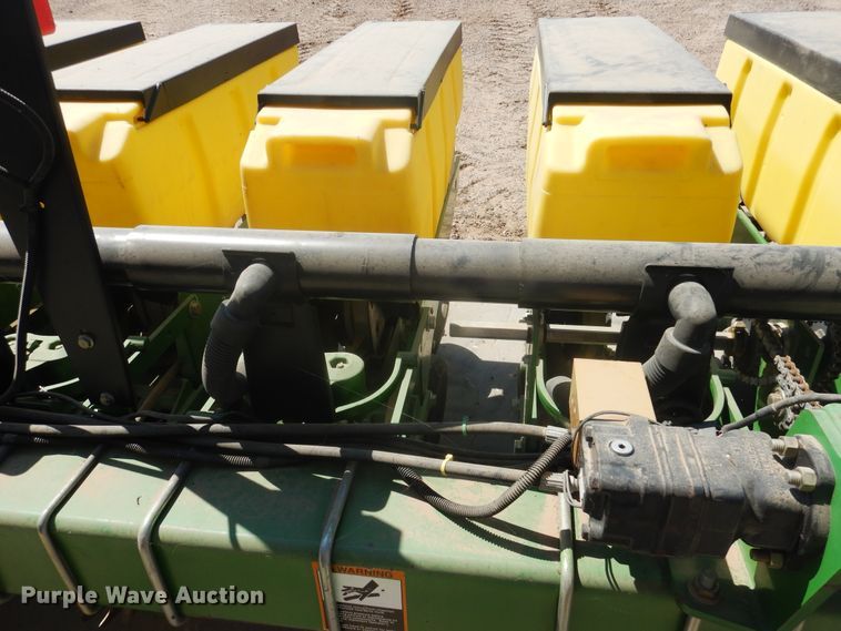 image for item HB9010 John Deere 1730 no-till planter