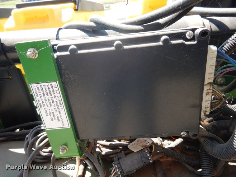 image for item HB9010 John Deere 1730 no-till planter