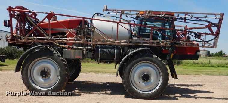 image for item HB9012 2010 Case IH Patriot 3330 sprayer