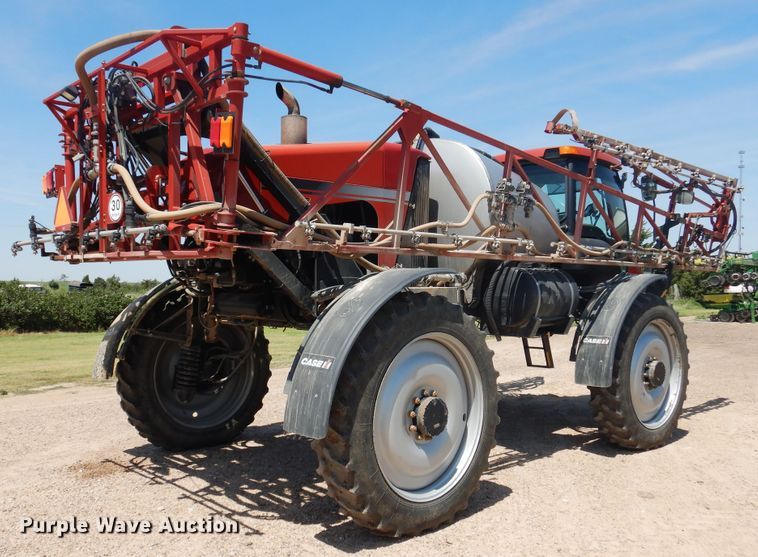 image for item HB9012 2010 Case IH Patriot 3330 sprayer