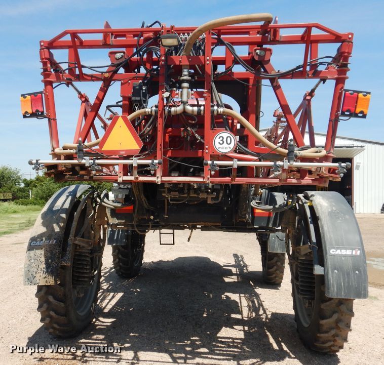 image for item HB9012 2010 Case IH Patriot 3330 sprayer