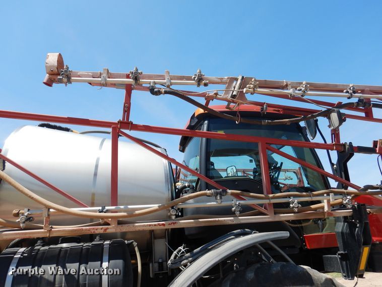 image for item HB9012 2010 Case IH Patriot 3330 sprayer