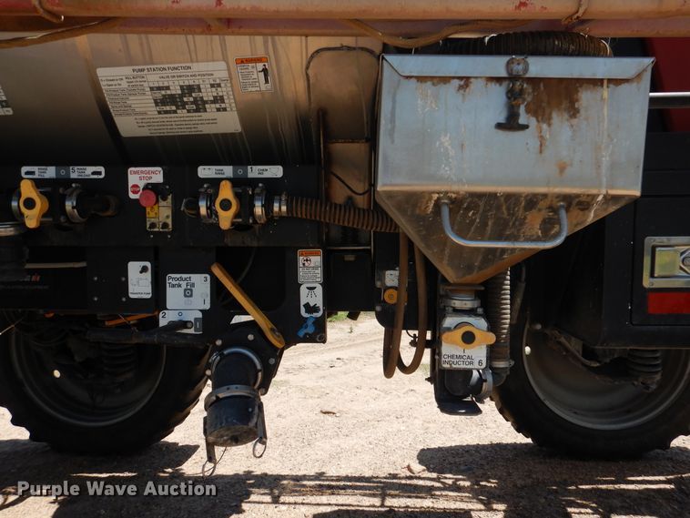 image for item HB9012 2010 Case IH Patriot 3330 sprayer