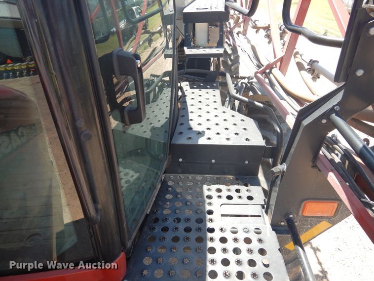 image for item HB9012 2010 Case IH Patriot 3330 sprayer