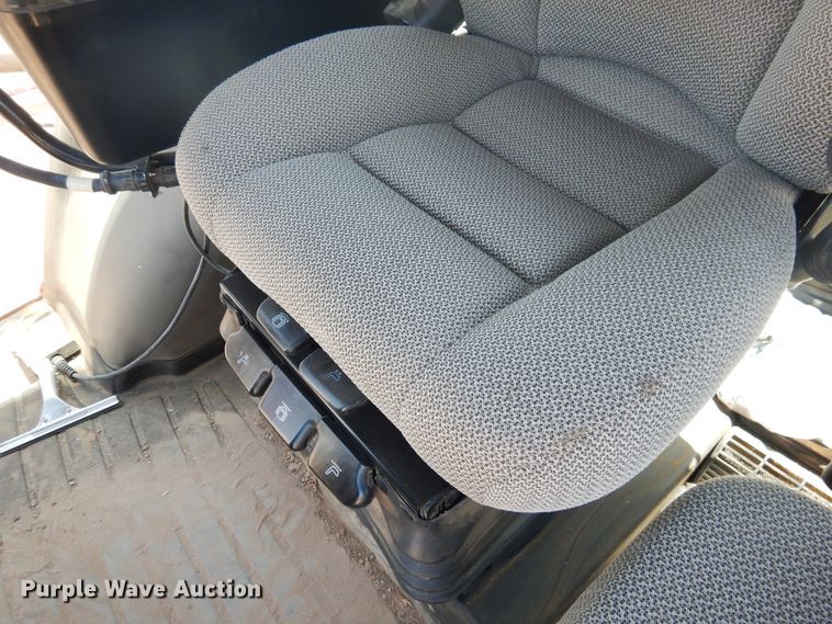 image for item HB9012 2010 Case IH Patriot 3330 sprayer