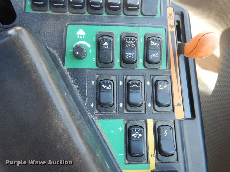 image for item HB9012 2010 Case IH Patriot 3330 sprayer