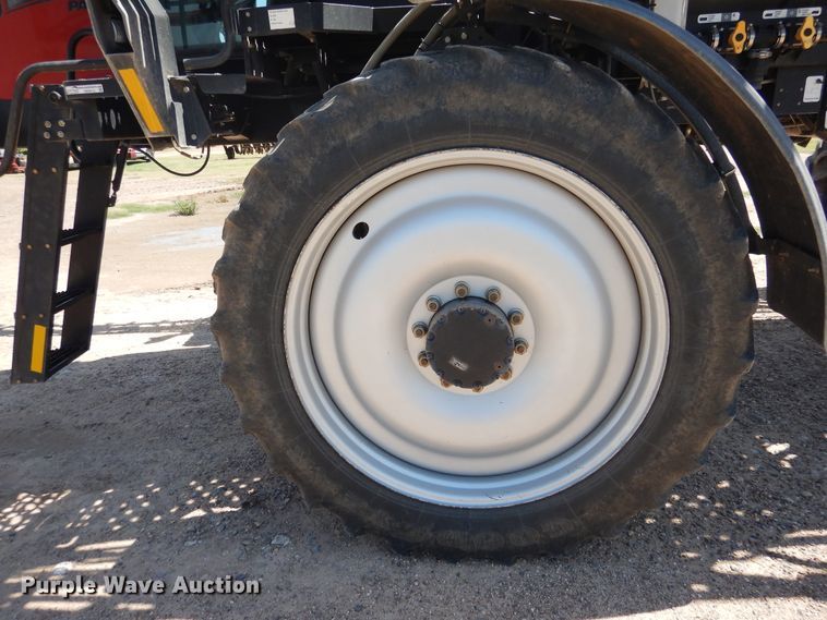 image for item HB9012 2010 Case IH Patriot 3330 sprayer