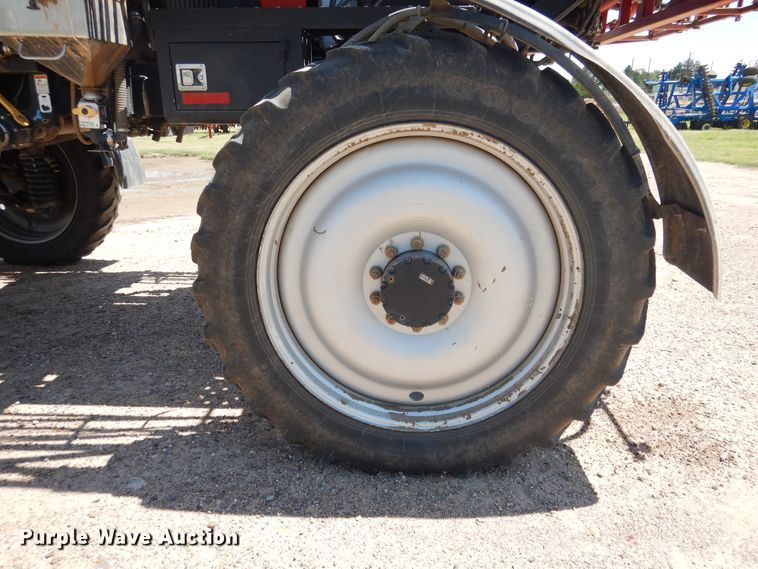 image for item HB9012 2010 Case IH Patriot 3330 sprayer