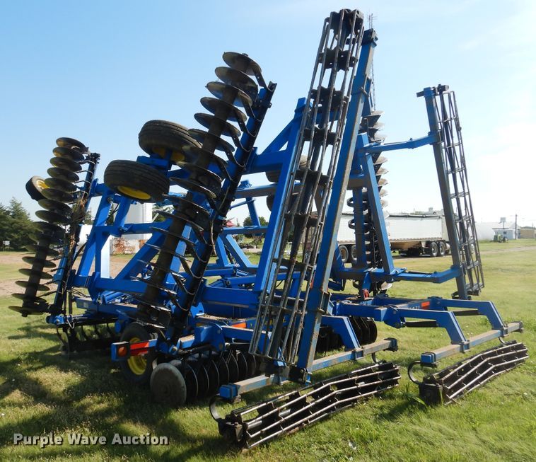 image for item HB9017 Landoll 7431-33 vertical tillage