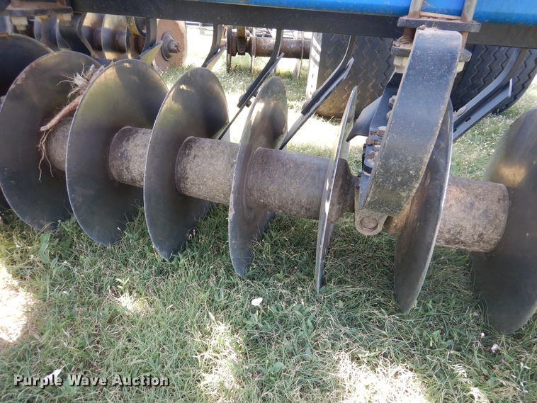 image for item HB9017 Landoll 7431-33 vertical tillage