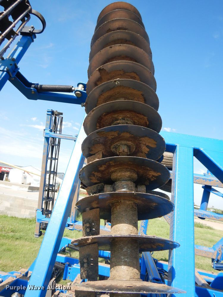 image for item HB9017 Landoll 7431-33 vertical tillage