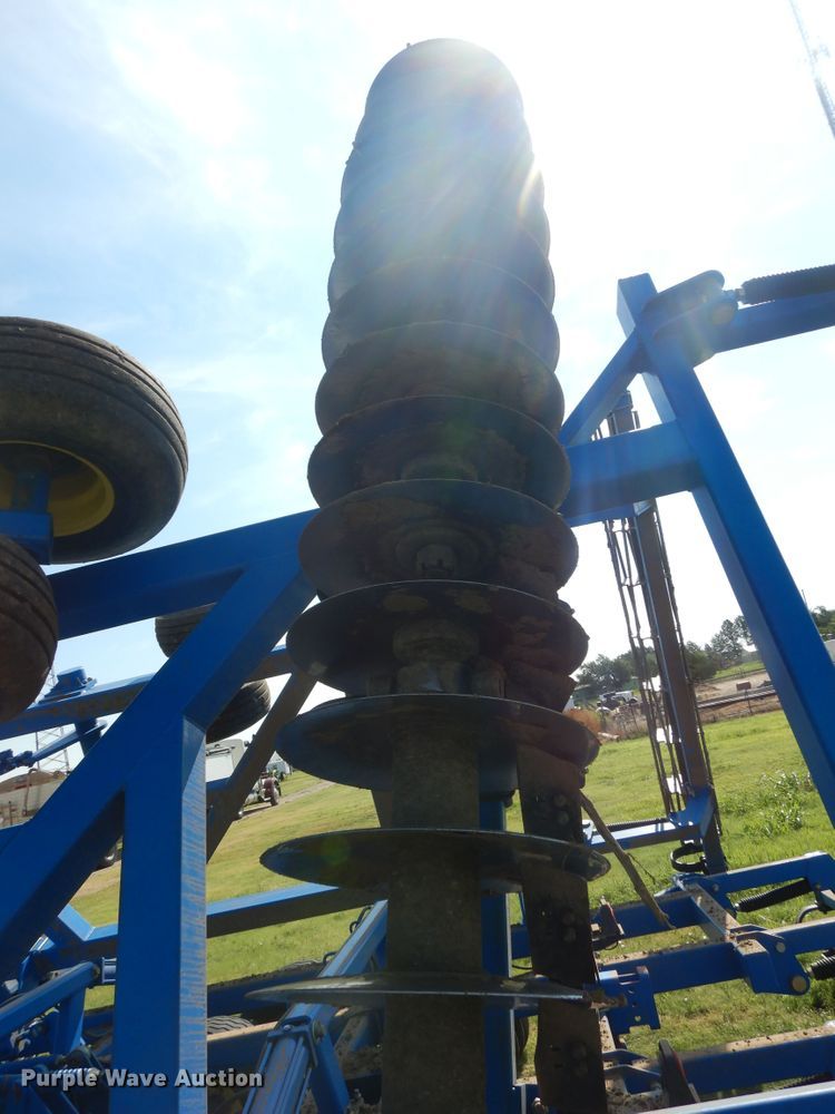 image for item HB9017 Landoll 7431-33 vertical tillage