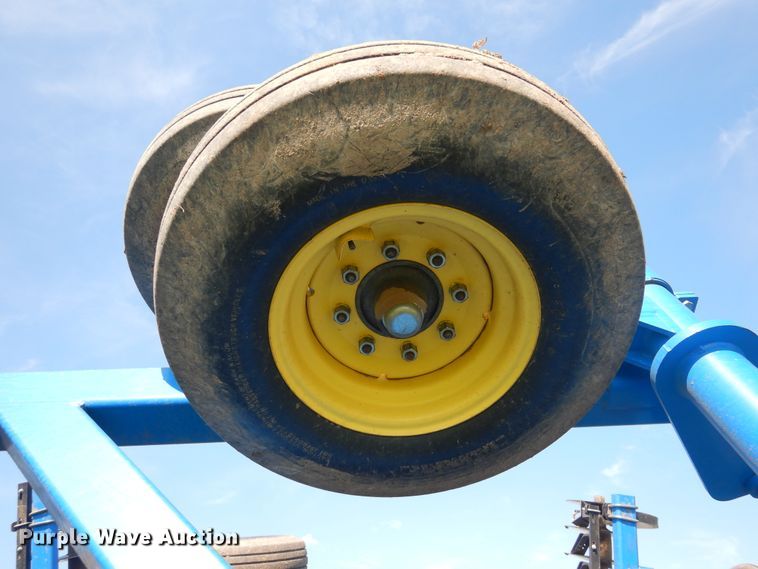 image for item HB9017 Landoll 7431-33 vertical tillage